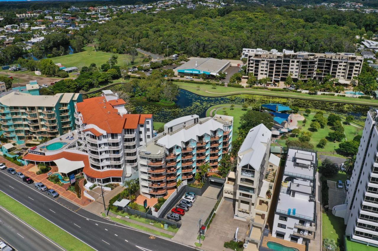 Ocean Boulevard Alexandra Headland