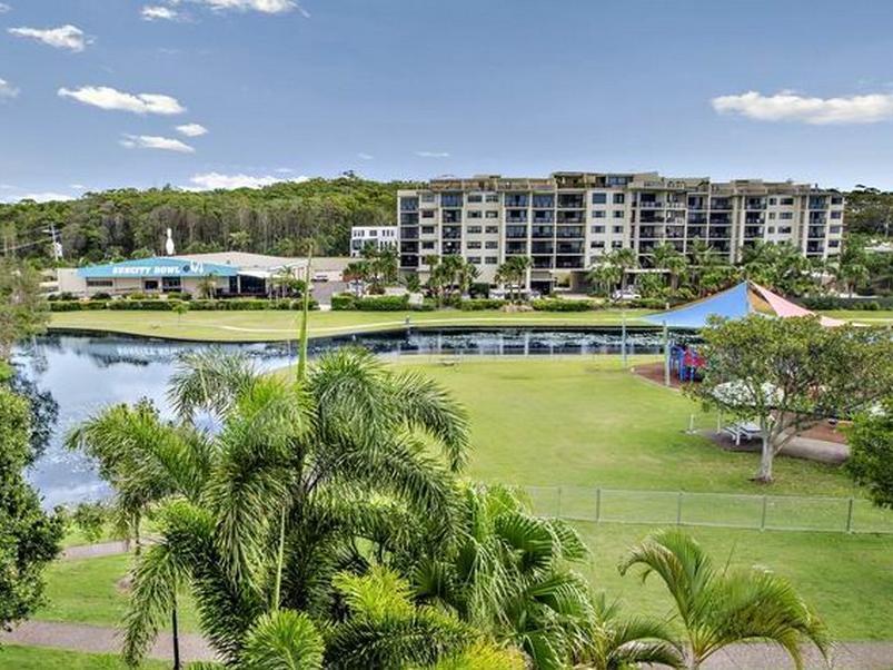 Ocean Boulevard 4*