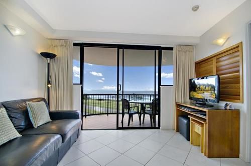 Ocean Boulevard Aparthotel 4*